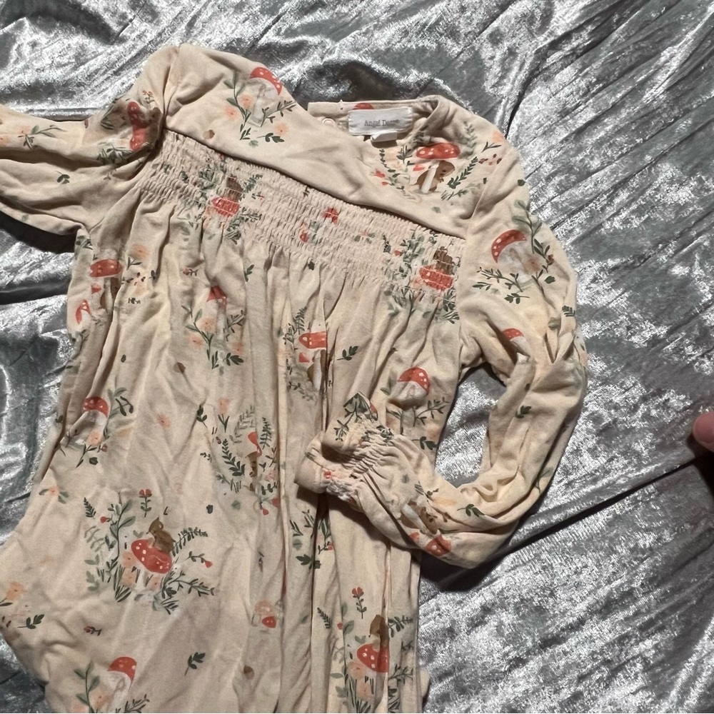 Angel Dear mushroom smocked outfit. 12-18m